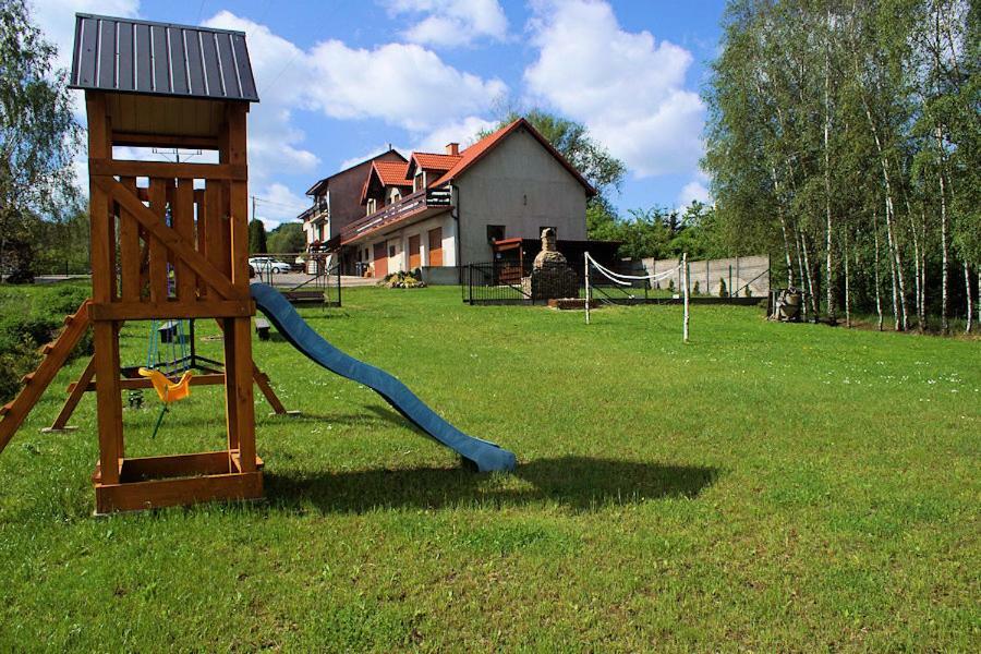 Noclegi Azyl Krajno-Zagorze Kültér fotó